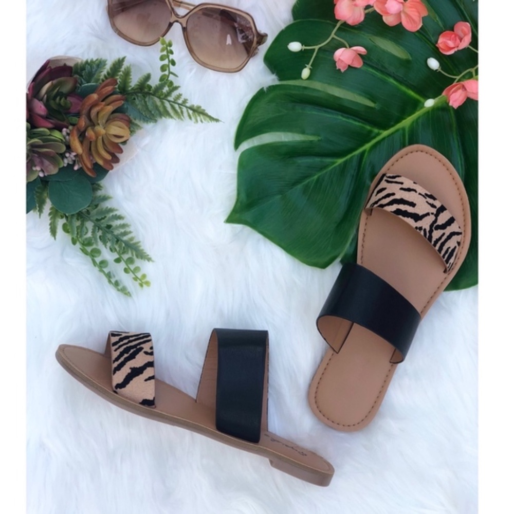 Animal Print Sandals - Picture 3 of 7